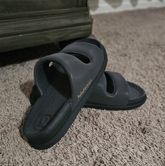 Lululemon Slides - Picture 4 of 7